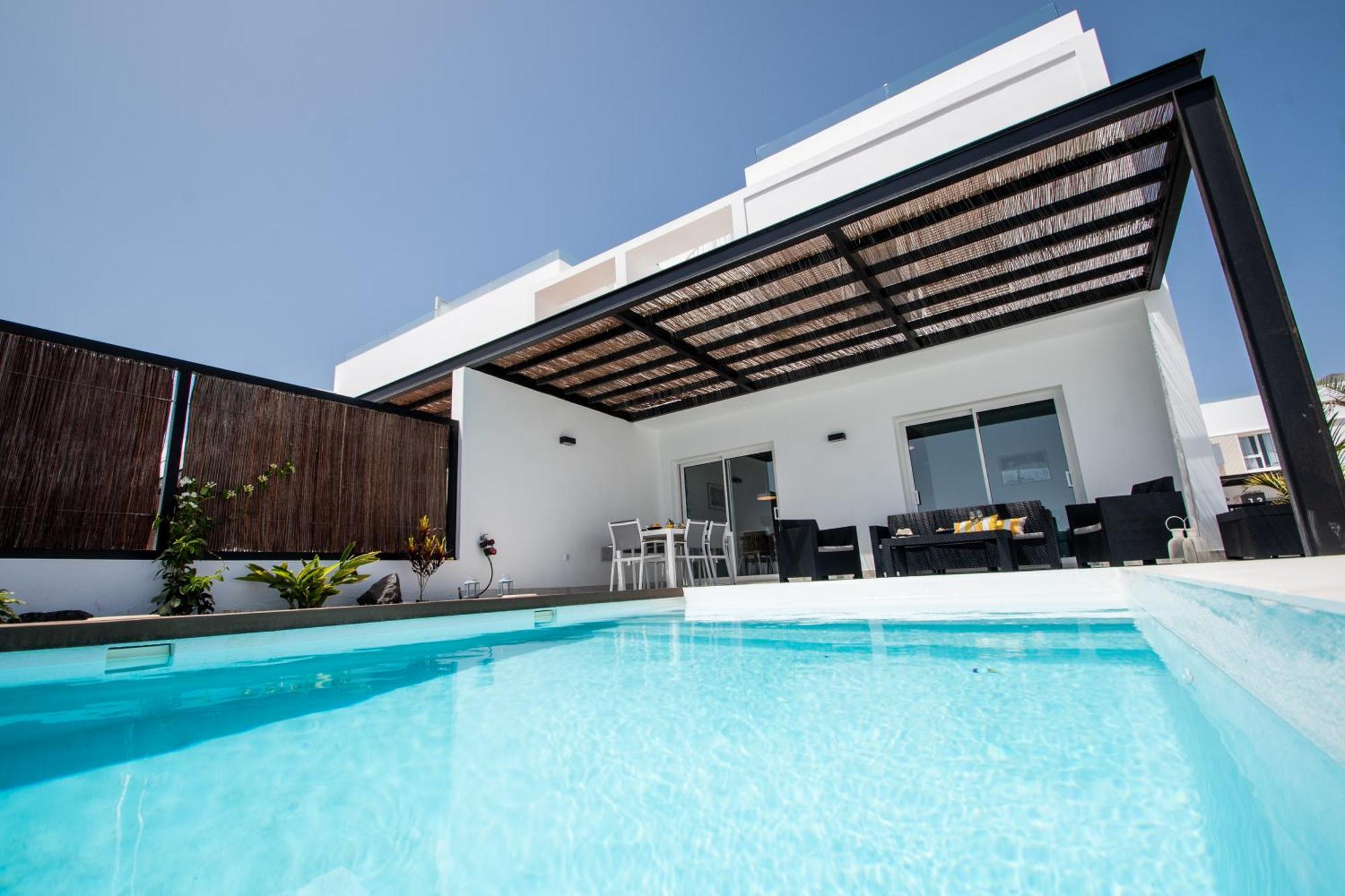 Serena Villa 38 - Heated Pool, Sea Views, Ac, High Speed Internet Playa Blanca  Exterior photo