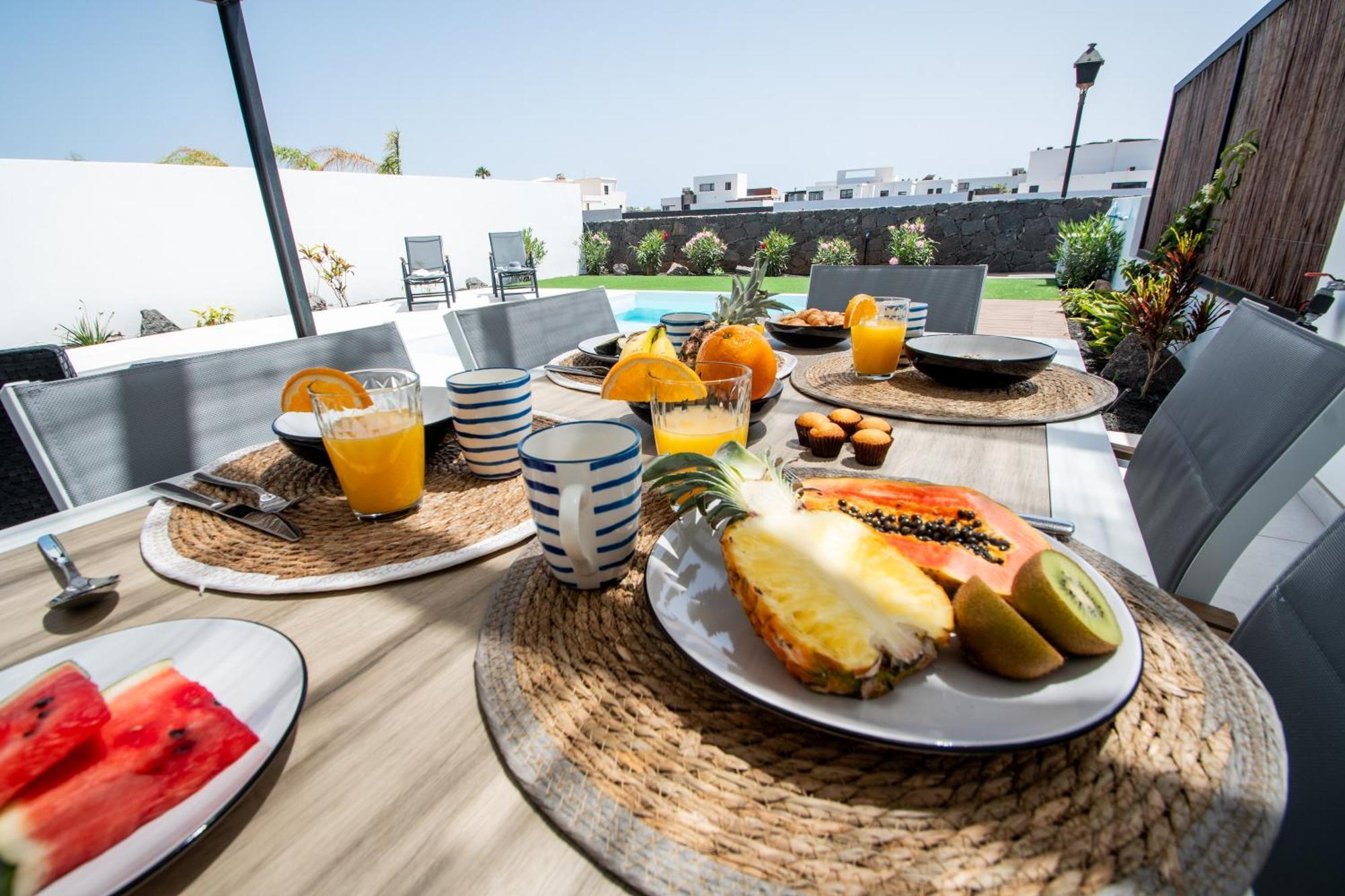Serena Villa 38 - Heated Pool, Sea Views, Ac, High Speed Internet Playa Blanca  Exterior photo
