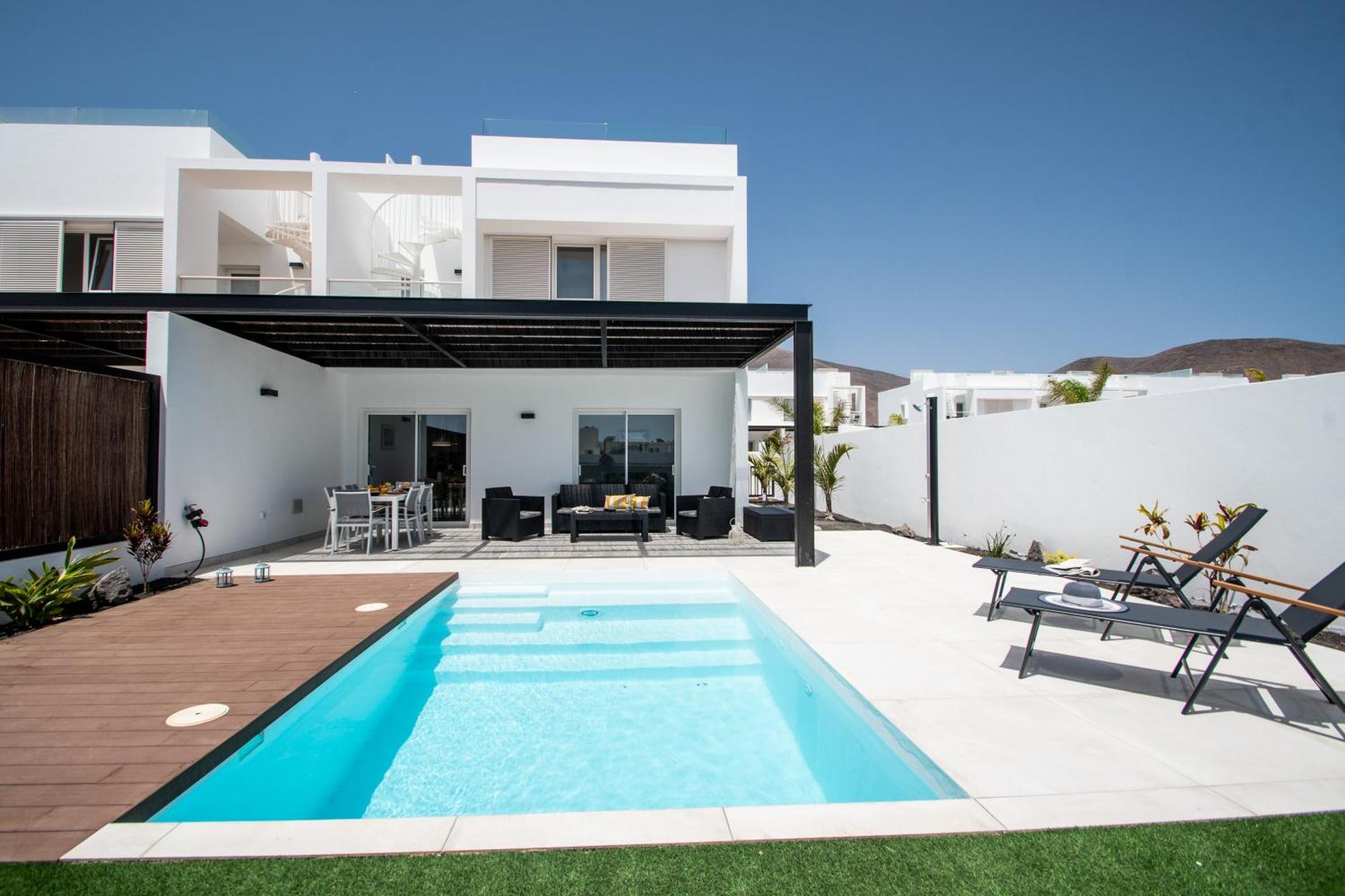Serena Villa 38 - Heated Pool, Sea Views, Ac, High Speed Internet Playa Blanca  Exterior photo